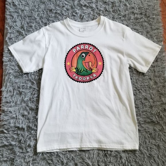 BENEFITS NONPROFIT Parrot T shirt, youth L, NWOT - Picture 1 of 2